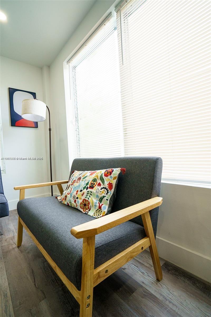   /   sq. ft. $ 2025-11-07 0 Photo