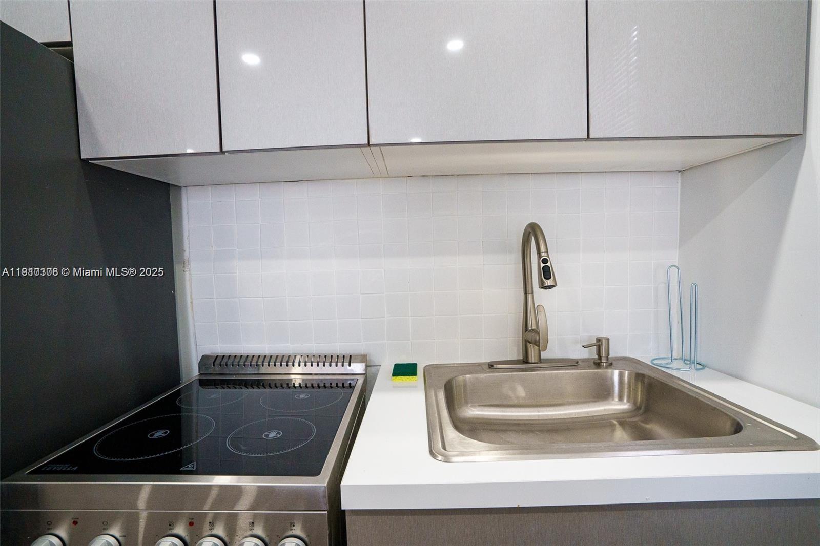   /   sq. ft. $ 2025-11-07 0 Photo