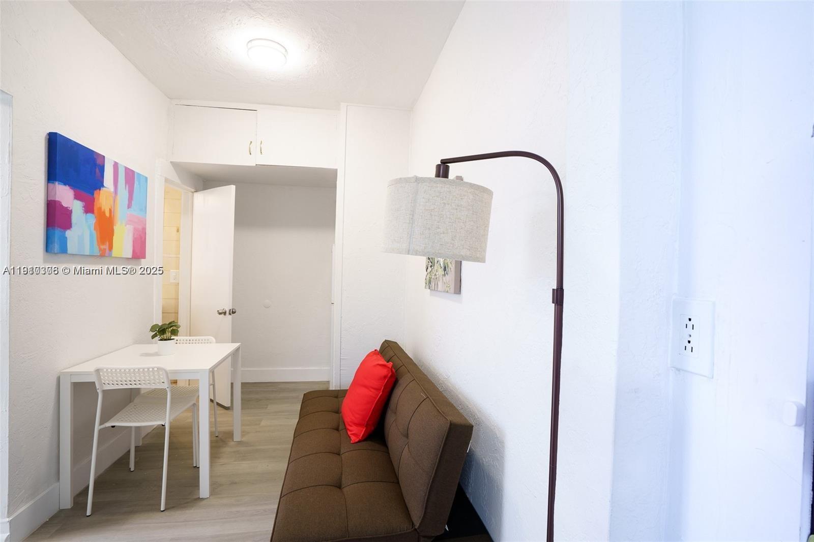   /   sq. ft. $ 2025-11-07 0 Photo