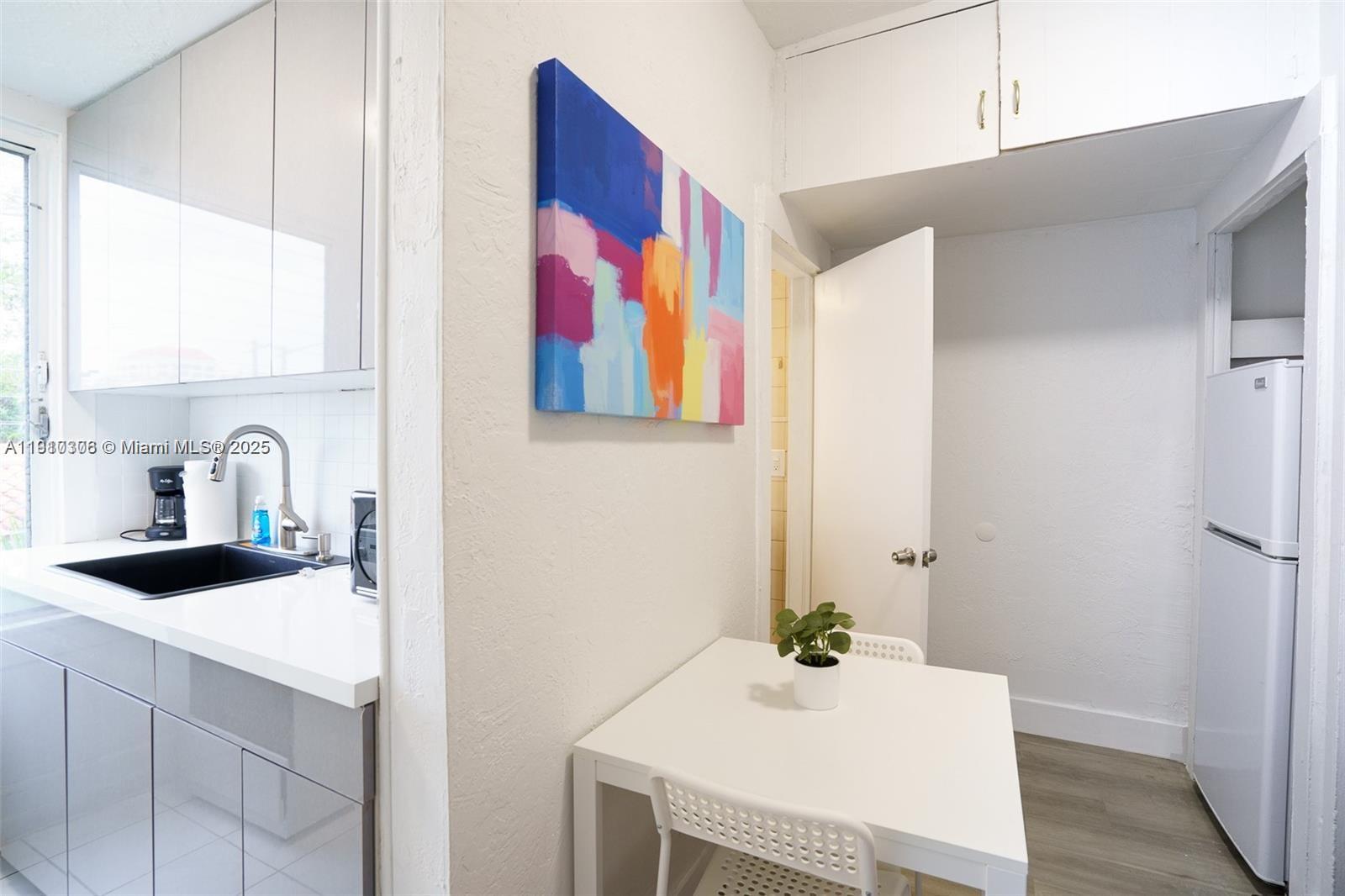   /   sq. ft. $ 2025-11-07 0 Photo