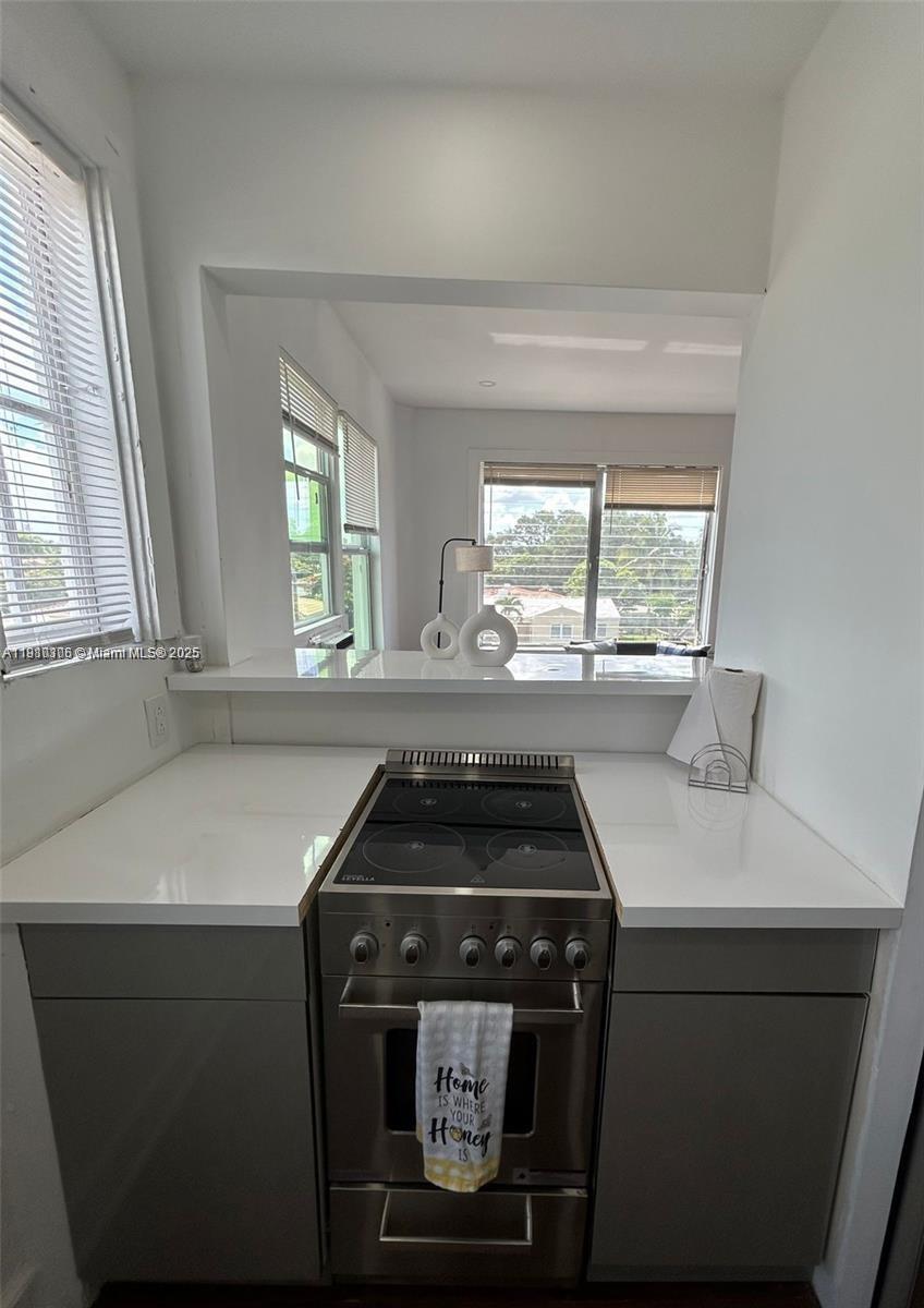   /   sq. ft. $ 2025-11-07 0 Photo