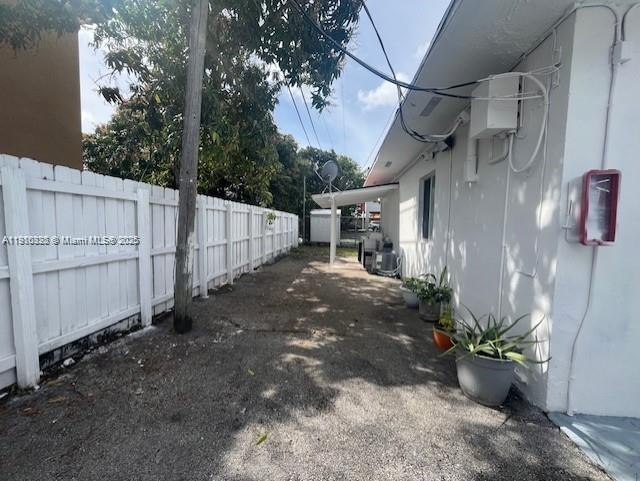   /   sq. ft. $ 2025-11-07 0 Photo