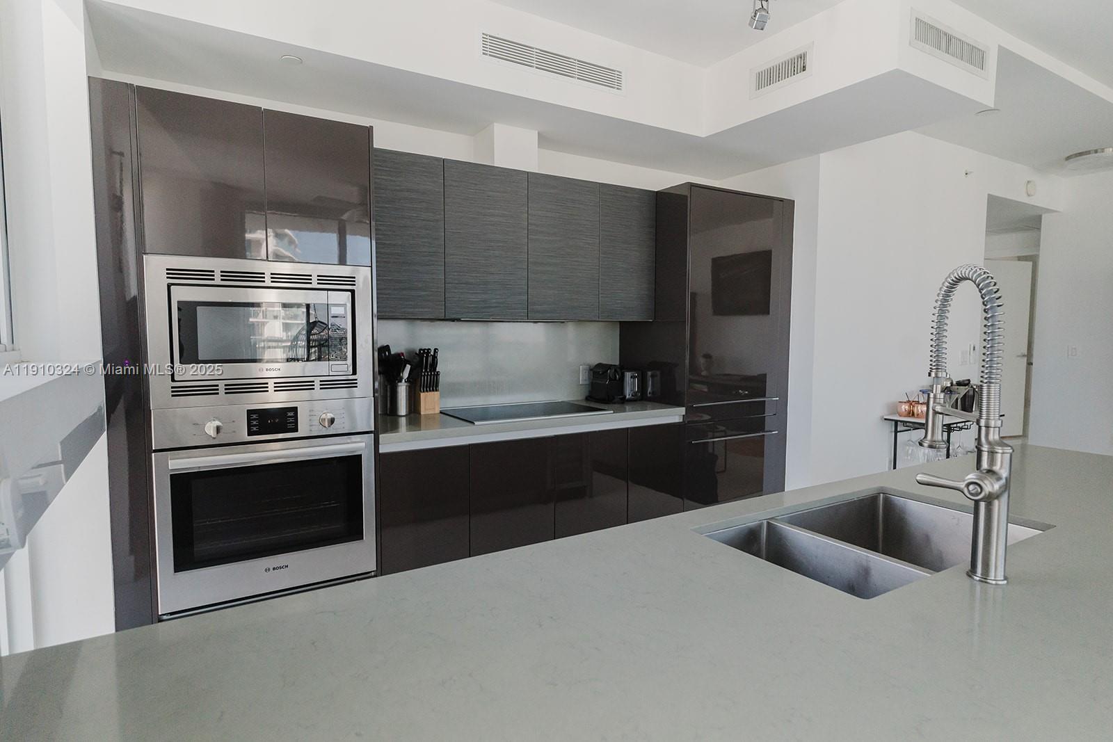 Photo of 1080 Brickell Ave  #3309, Miami, Florida, 33131 - Bosch appliances