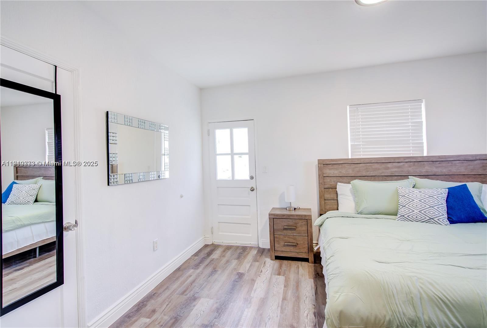   /   sq. ft. $ 2025-11-07 0 Photo