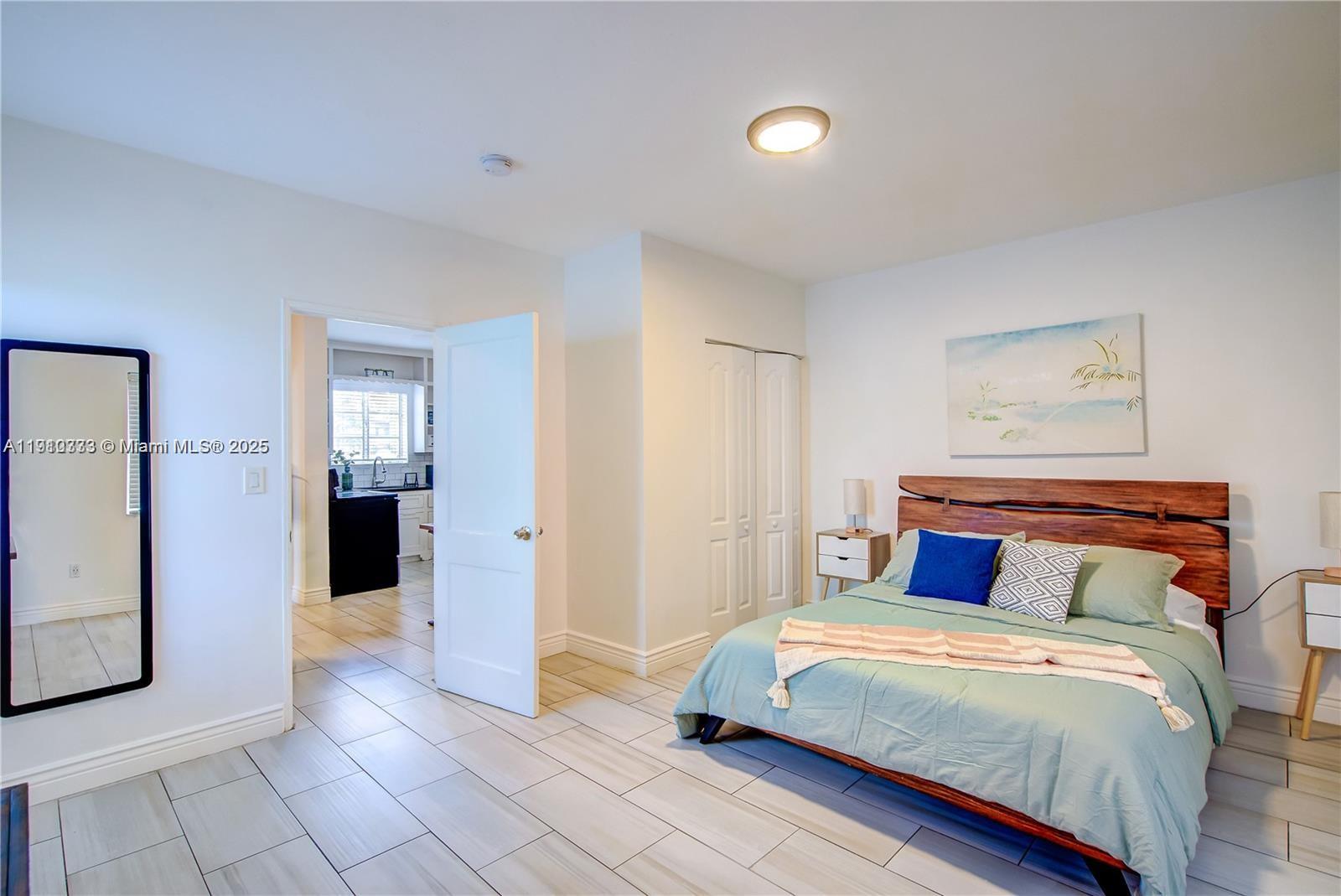   /   sq. ft. $ 2025-11-07 0 Photo