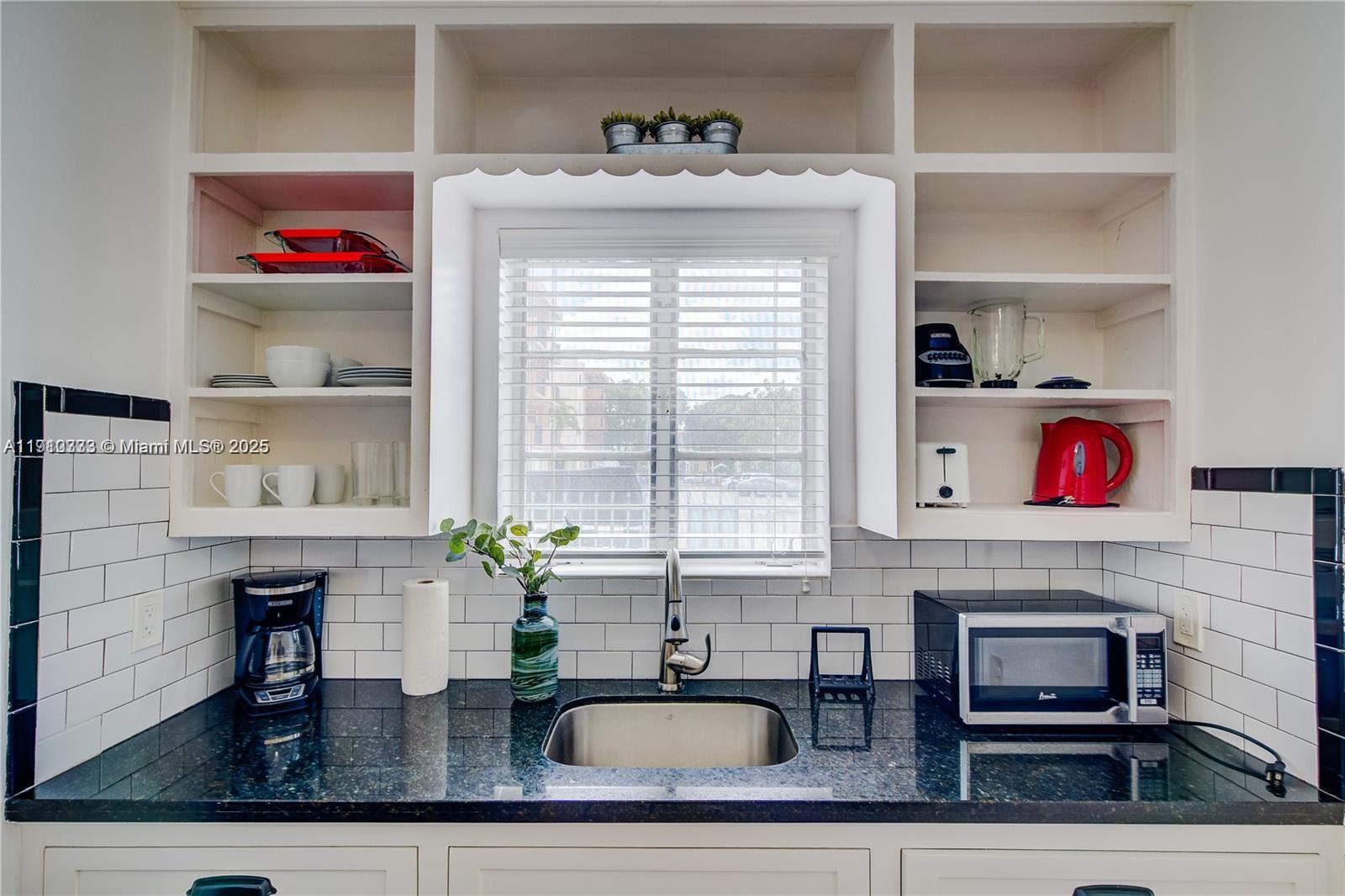   /   sq. ft. $ 2025-11-07 0 Photo