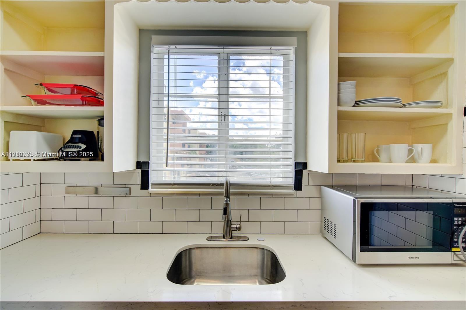   /   sq. ft. $ 2025-11-07 0 Photo