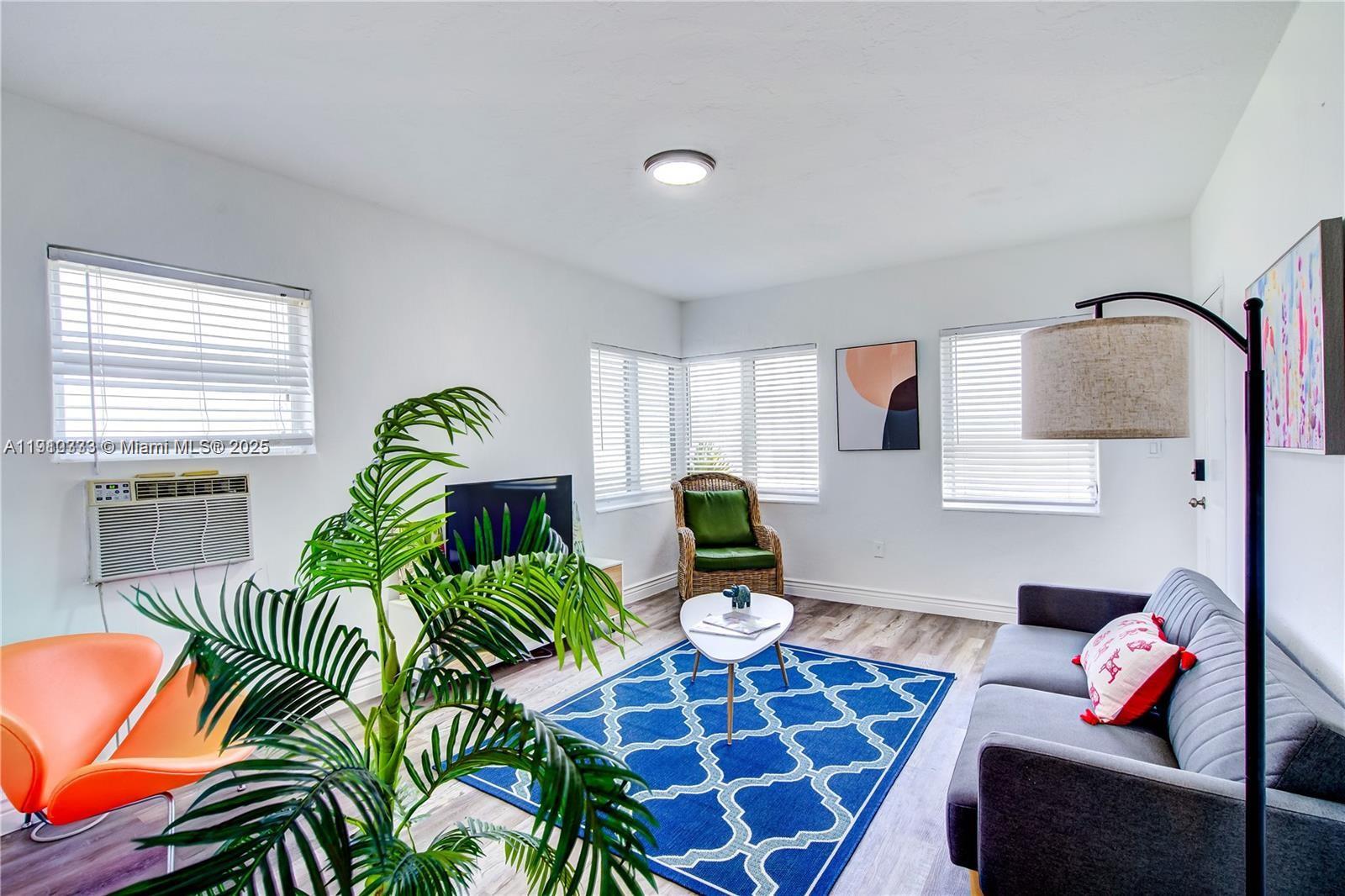   /   sq. ft. $ 2025-11-07 0 Photo