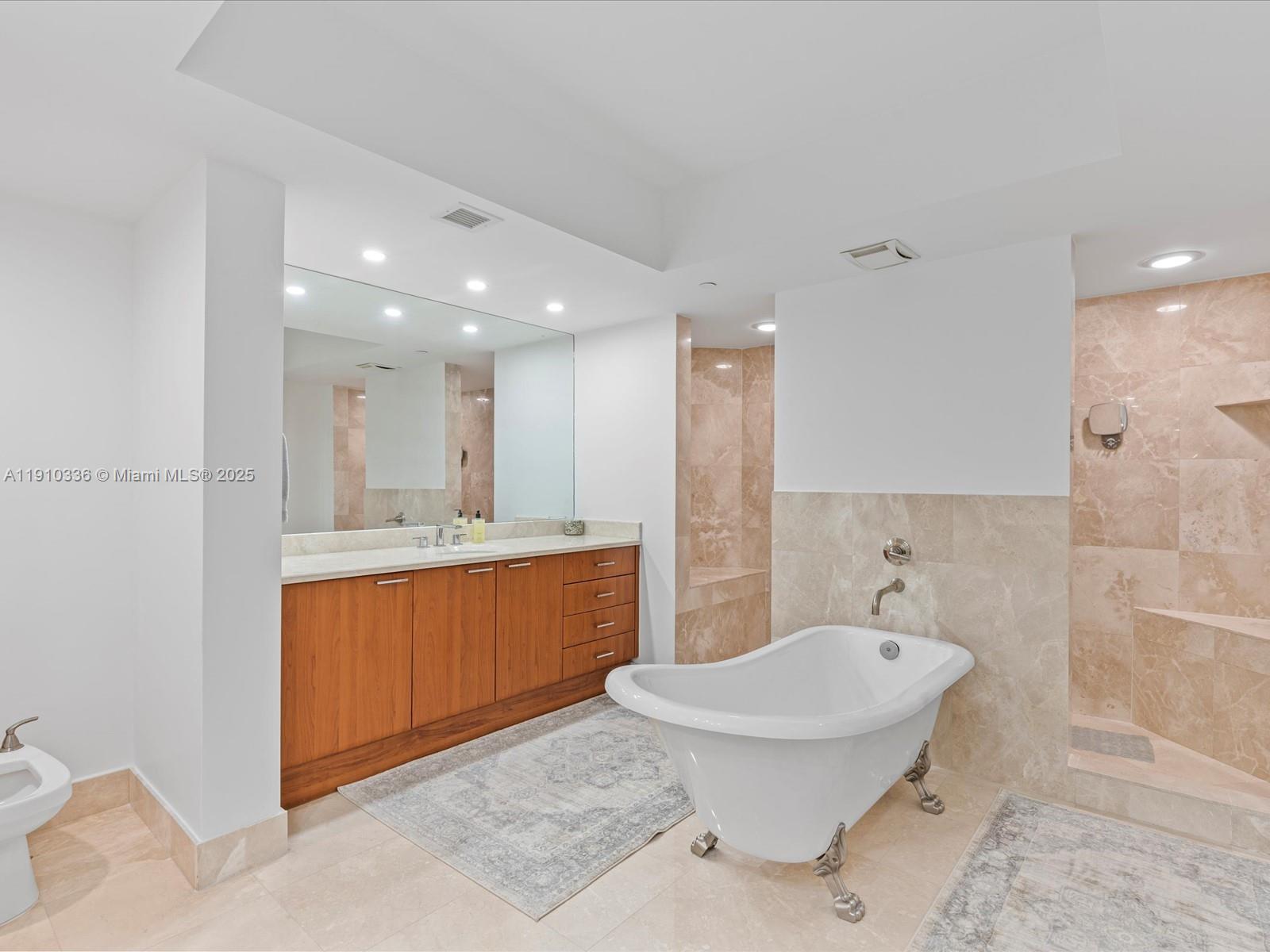Photo of 3301 183rd St  #2706, Aventura, Florida, 33160 - 