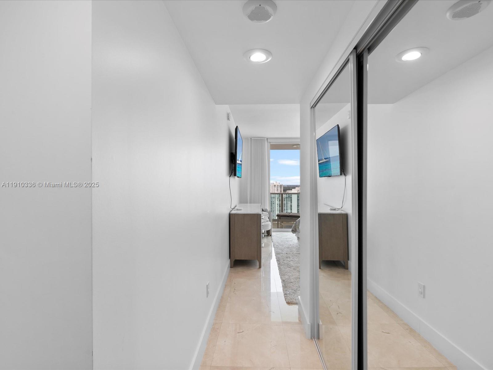 Photo of 3301 183rd St  #2706, Aventura, Florida, 33160 - 