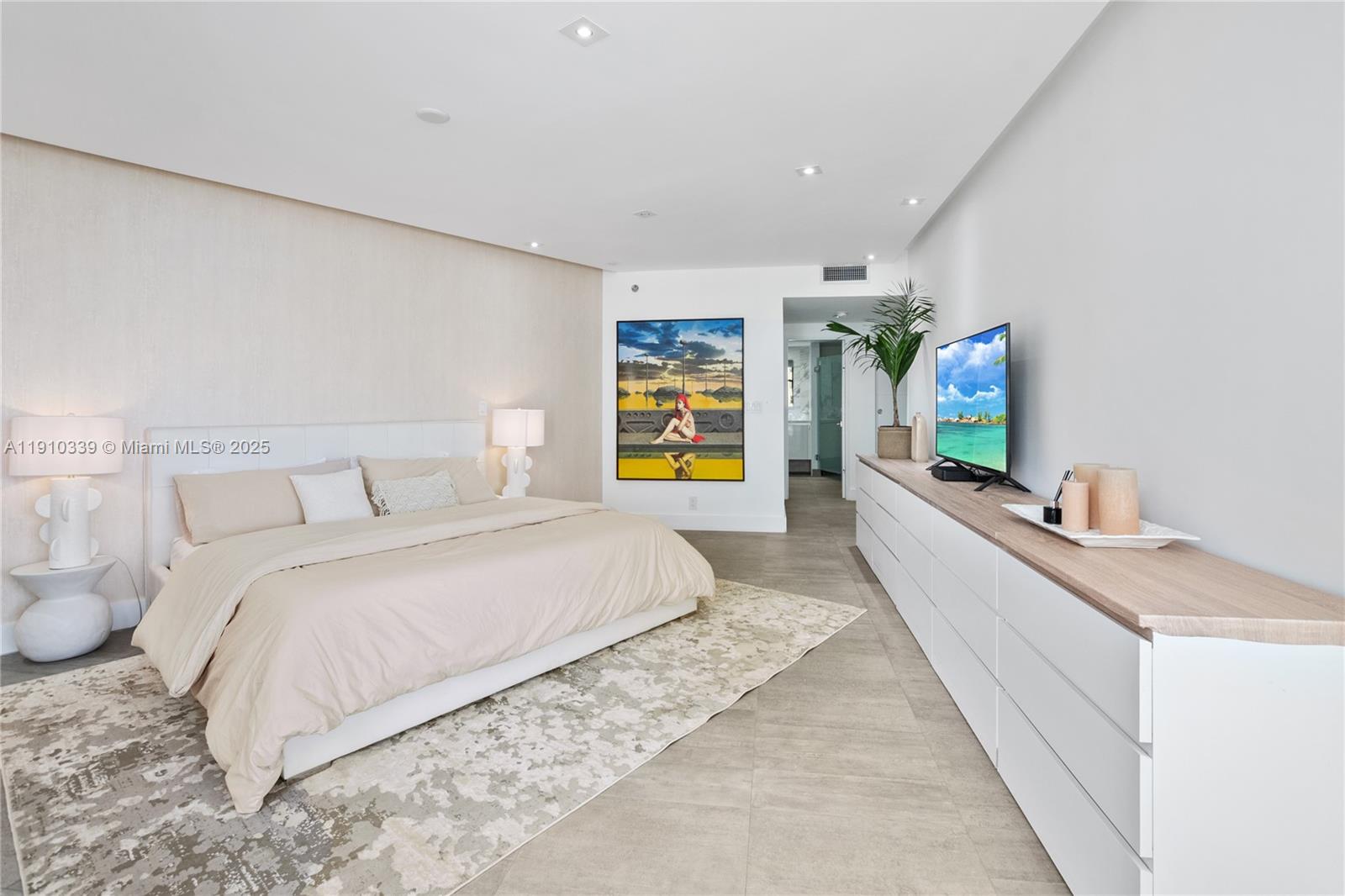 Photo of 20281 Country Club Dr #808, Aventura, Florida, 33180 -