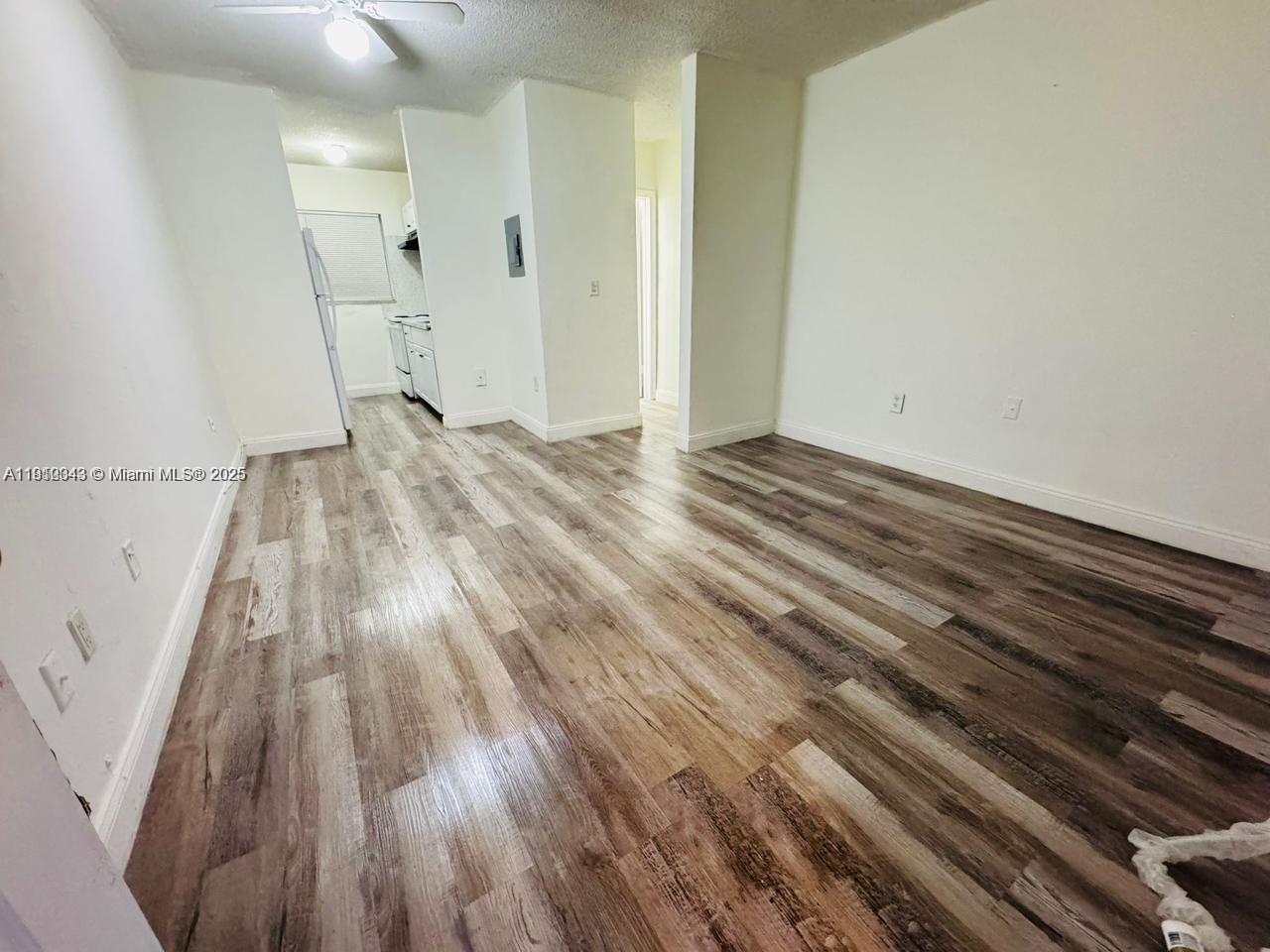 See details / sq. ft. $ 2025-11-07 0 Photo