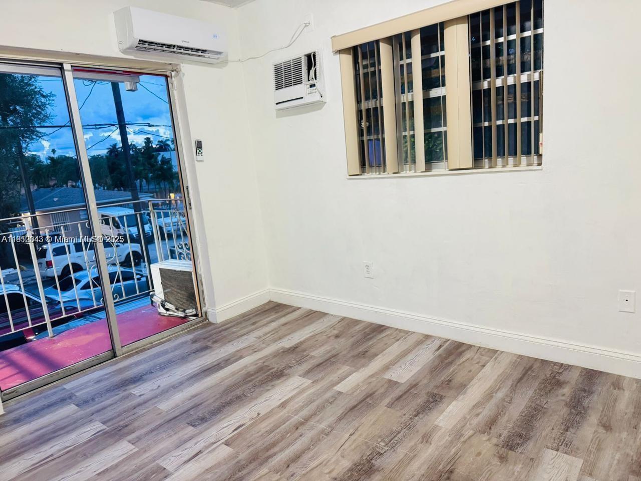 See details / sq. ft. $ 2025-11-07 0 Photo