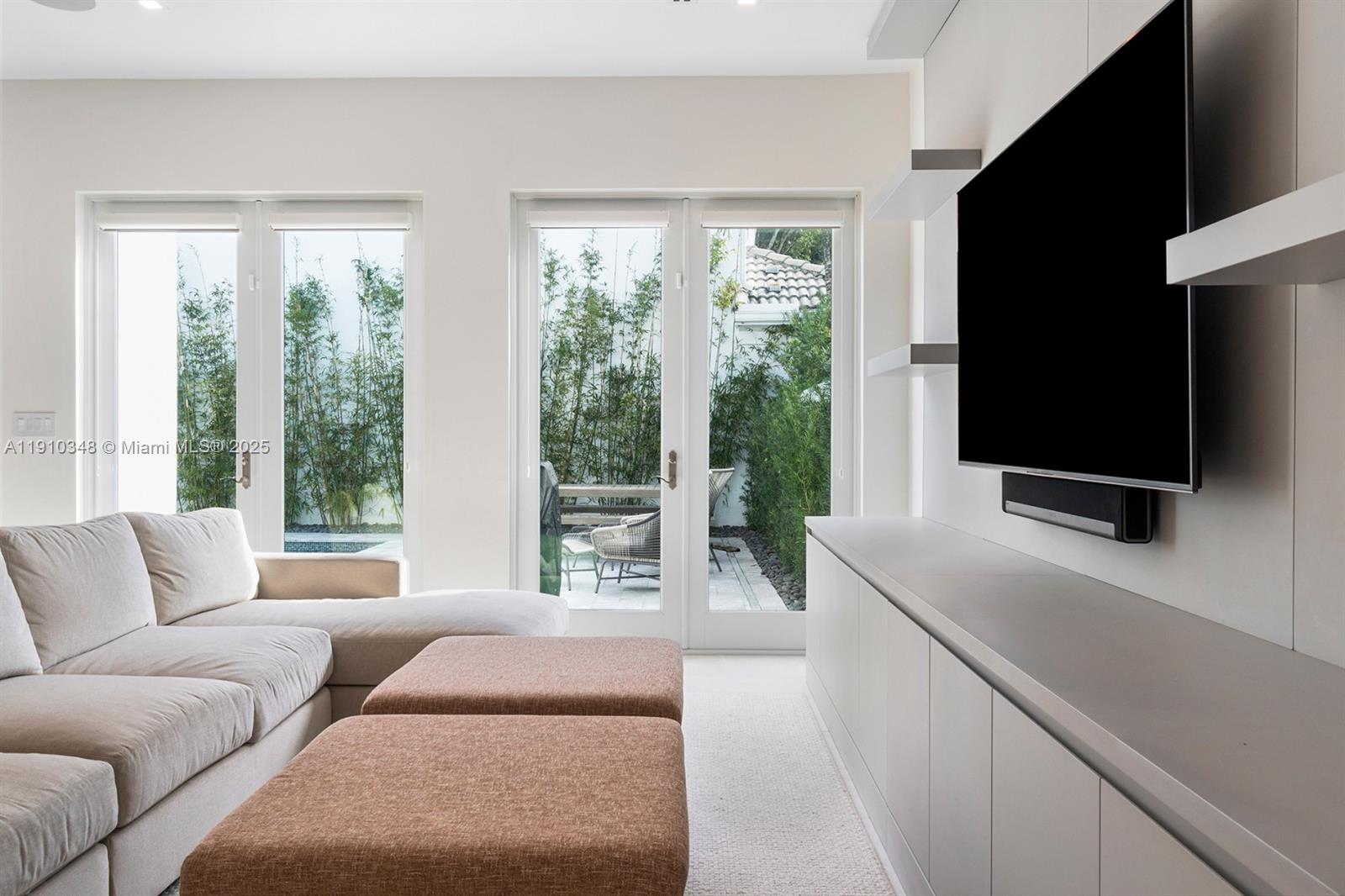 Photo of 19941 36th Pl (19941), Aventura, Florida, 33180 -