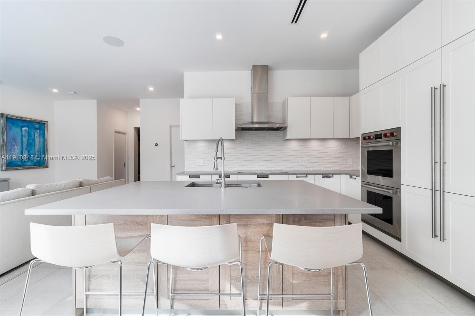 Photo of 19941 36th Pl (19941), Aventura, Florida, 33180 -