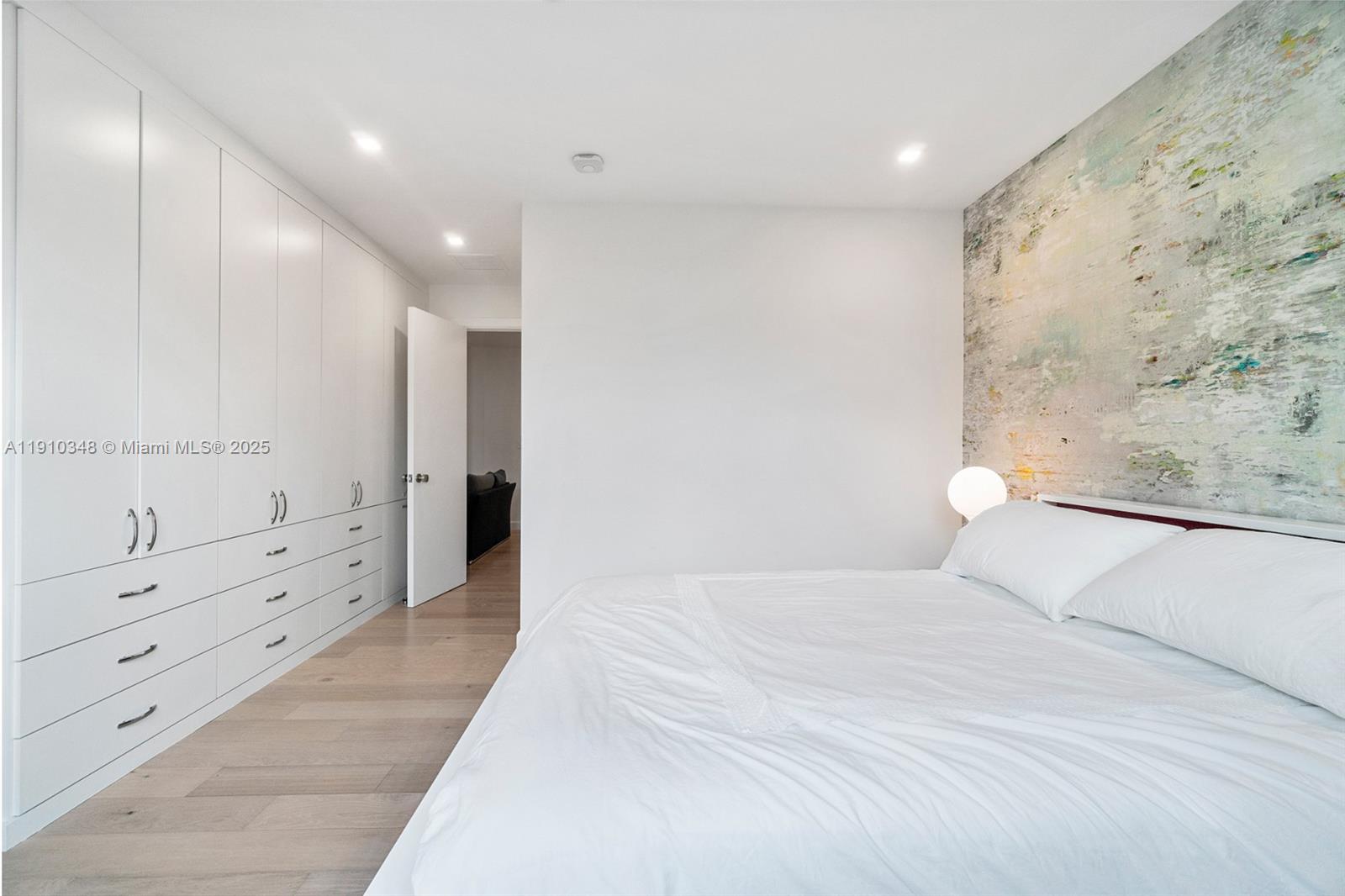 Photo of 19941 36th Pl (19941), Aventura, Florida, 33180 -