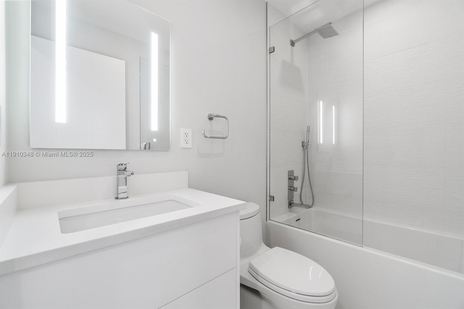 Photo of 19941 36th Pl (19941), Aventura, Florida, 33180 -