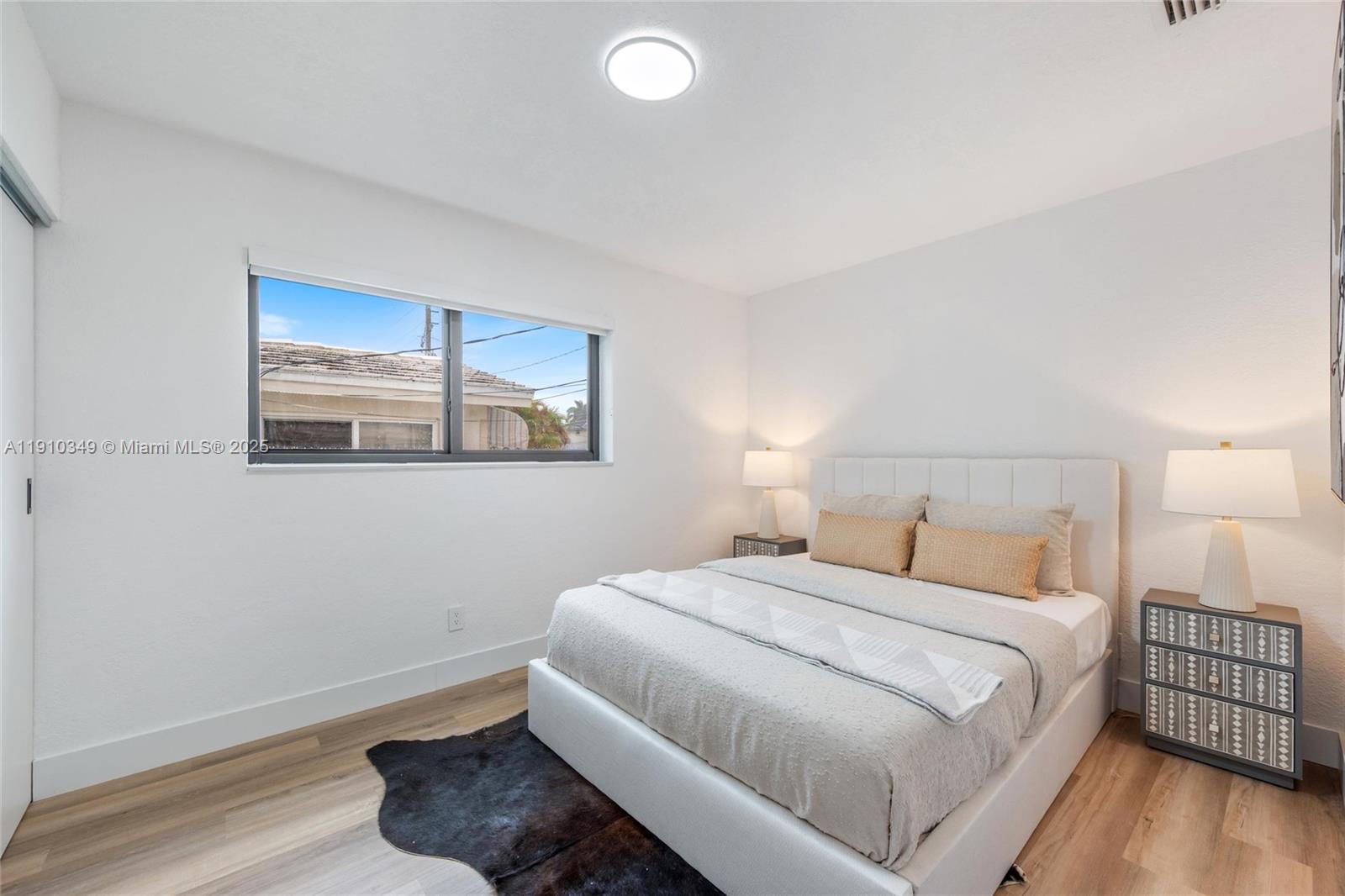 Подробнее / 1241 кв.футов $ 2025-11-07 0 Фото