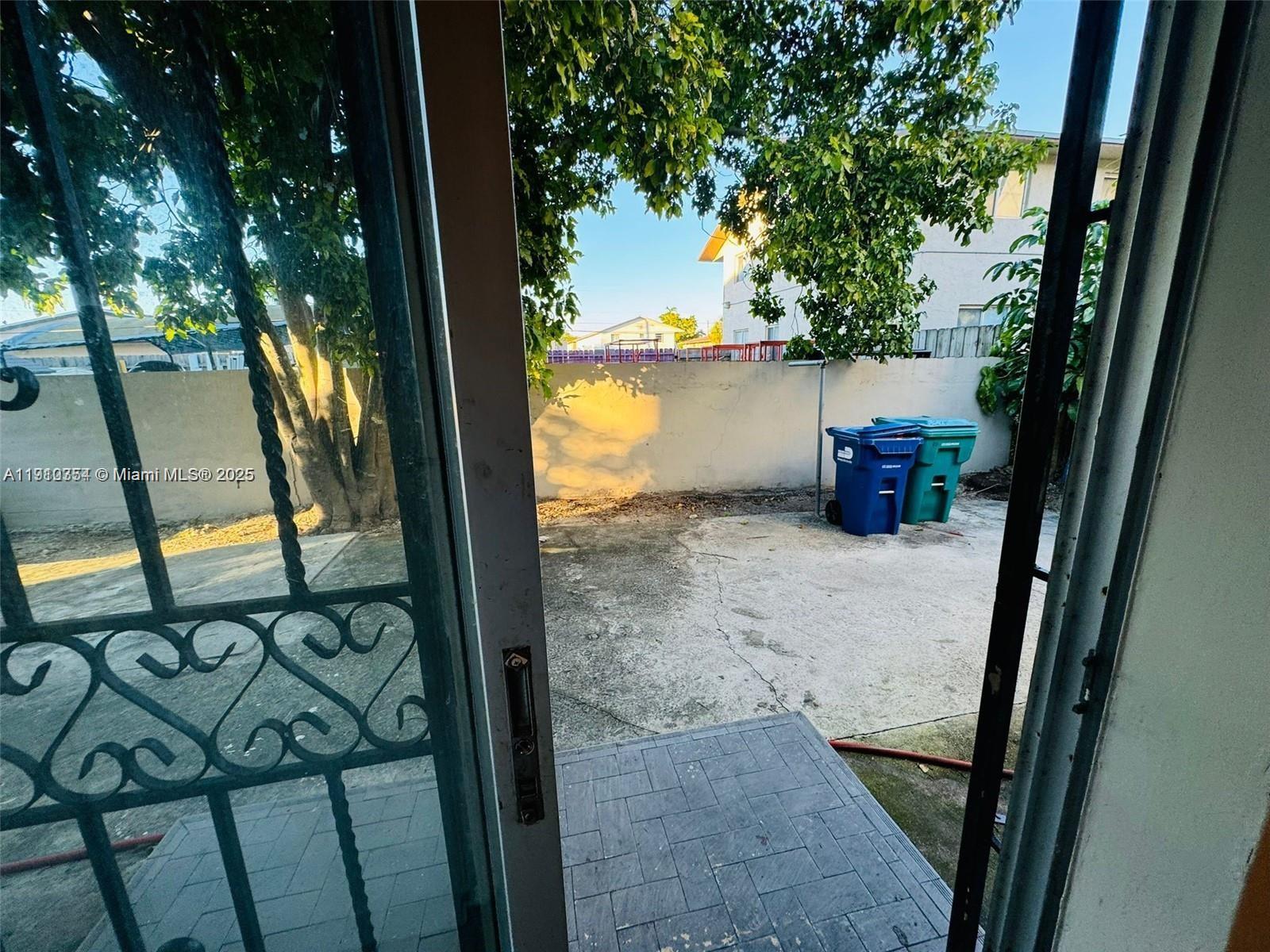 See details / sq. ft. $ 2025-11-07 0 Photo