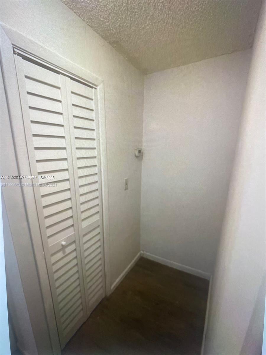 See details / sq. ft. $ 2025-11-07 0 Photo