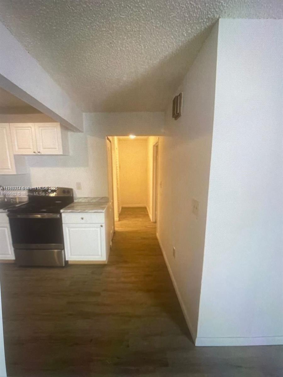See details / sq. ft. $ 2025-11-07 0 Photo