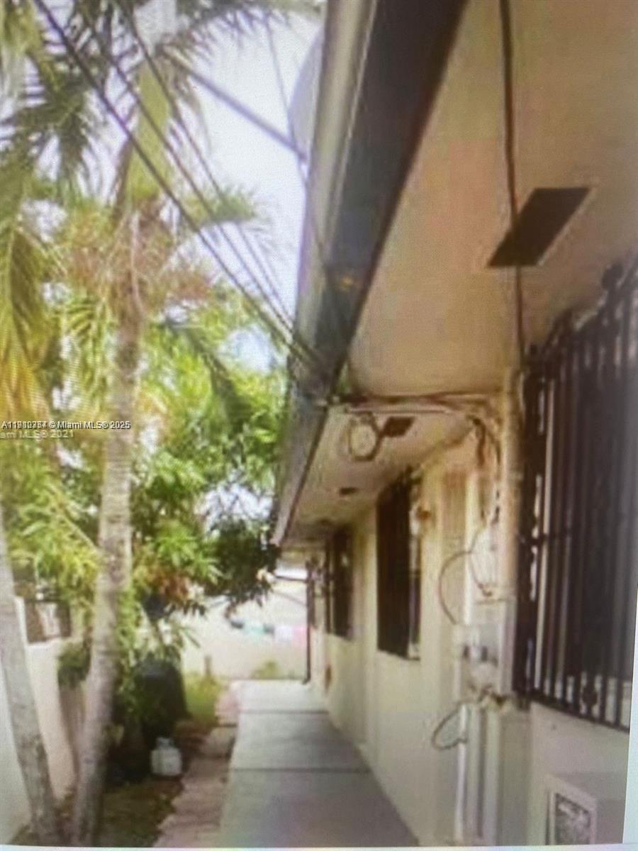 See details / sq. ft. $ 2025-11-07 0 Photo