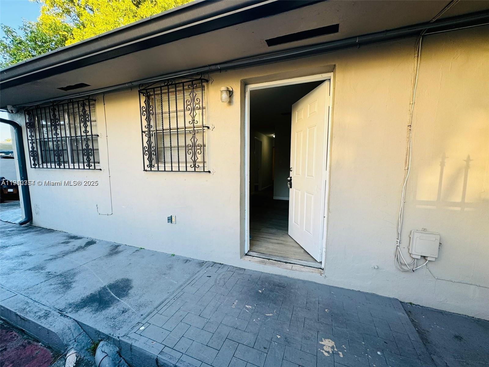 See details / sq. ft. $ 2025-11-07 0 Photo