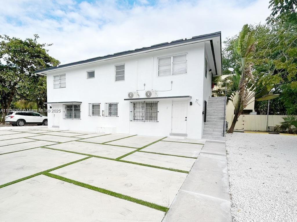 See details / sq. ft. $ 2025-11-07 0 Photo