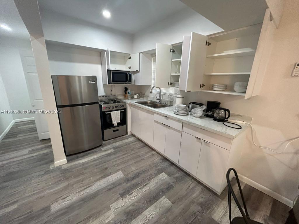 See details / sq. ft. $ 2025-11-07 0 Photo