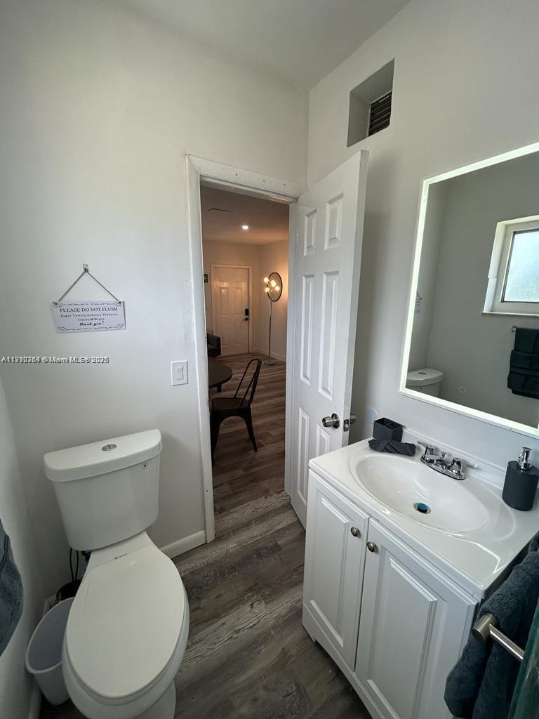 See details / sq. ft. $ 2025-11-07 0 Photo