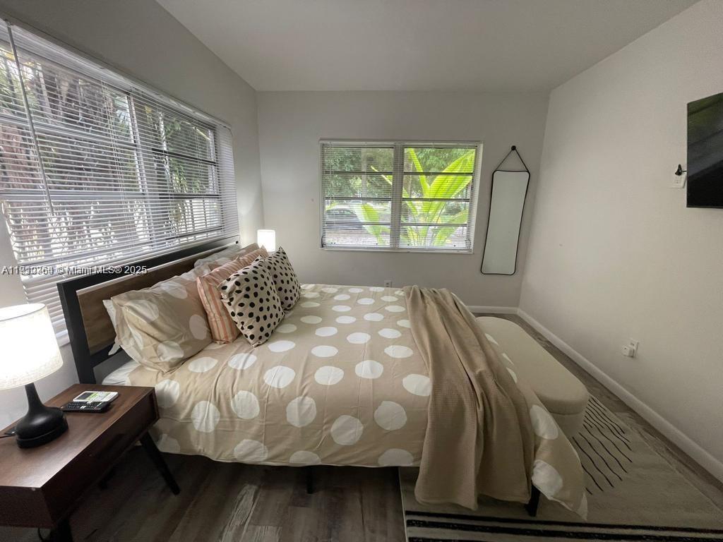 See details / sq. ft. $ 2025-11-07 0 Photo