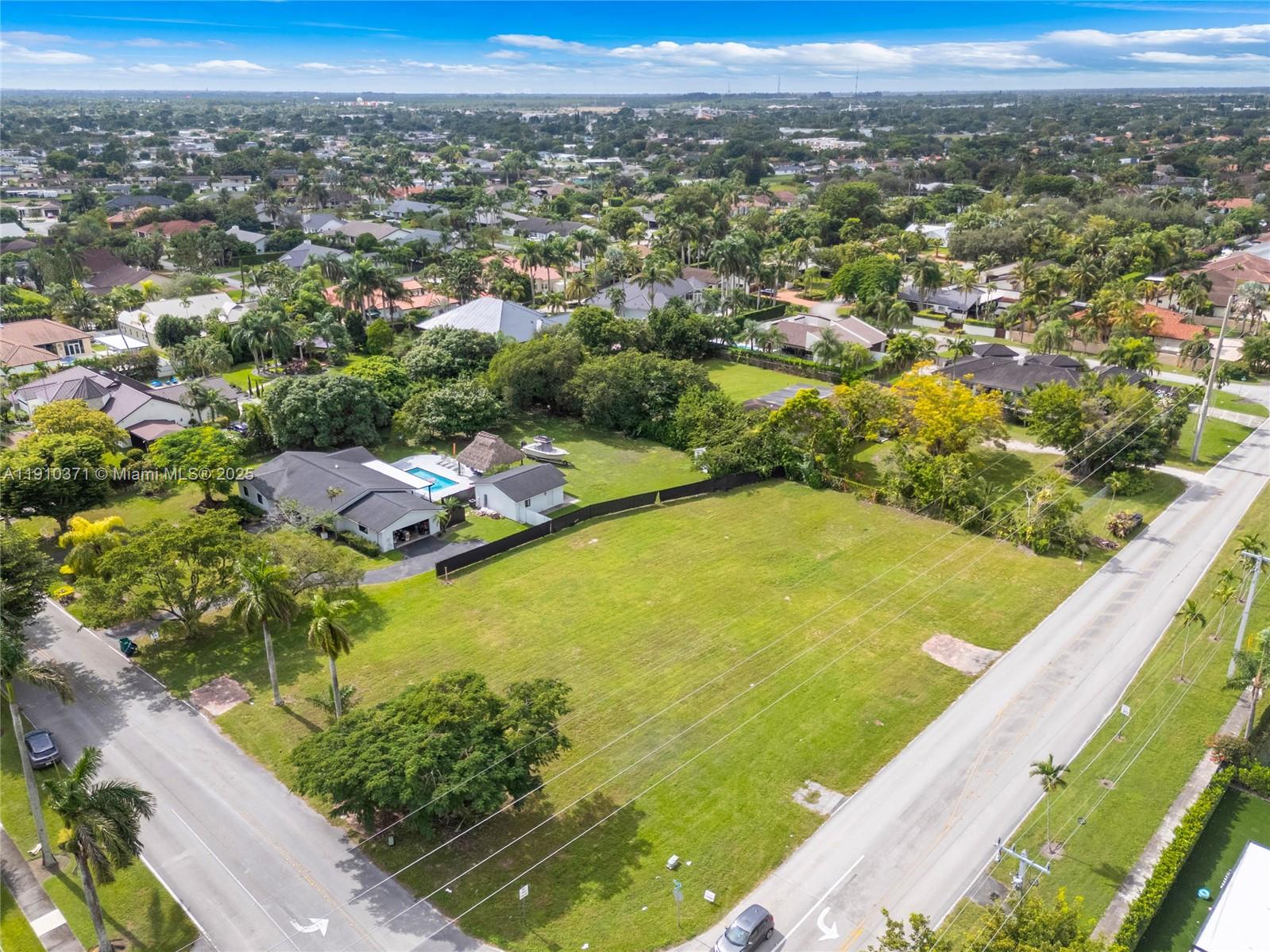 See details / sq. ft. $ 2025-11-07 0 Photo