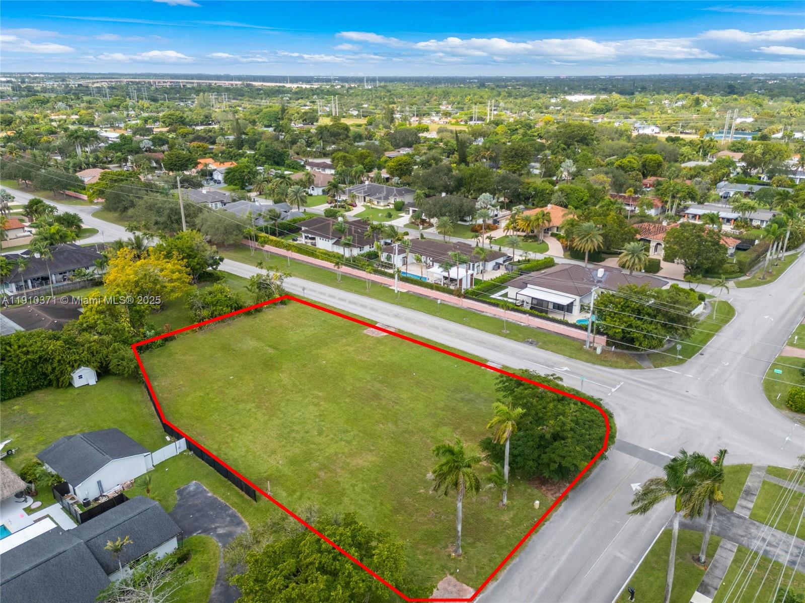 See details / sq. ft. $ 2025-11-07 0 Photo