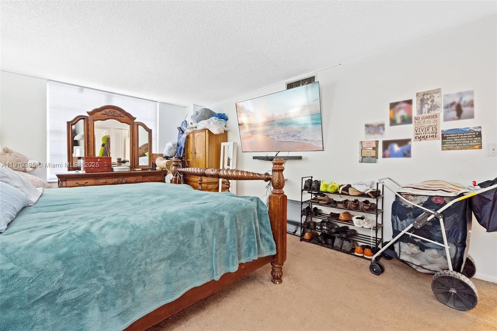 See details 320 2 / 2 1488 sq. ft. $ 2025-11-07 0 Photo