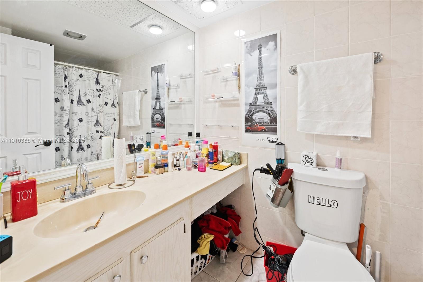 See details 320 2 / 2 1488 sq. ft. $ 2025-11-07 0 Photo