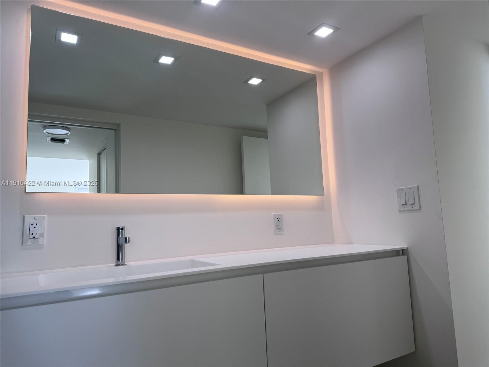 Photo of 3625 Country Club Dr #1907, Aventura, Florida, 33180 -