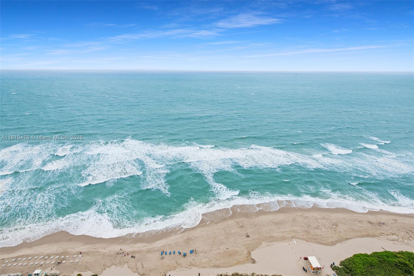 Подробнее 3001 3 / 3 1752 кв.футов $ 2025-11-07 0 Фото