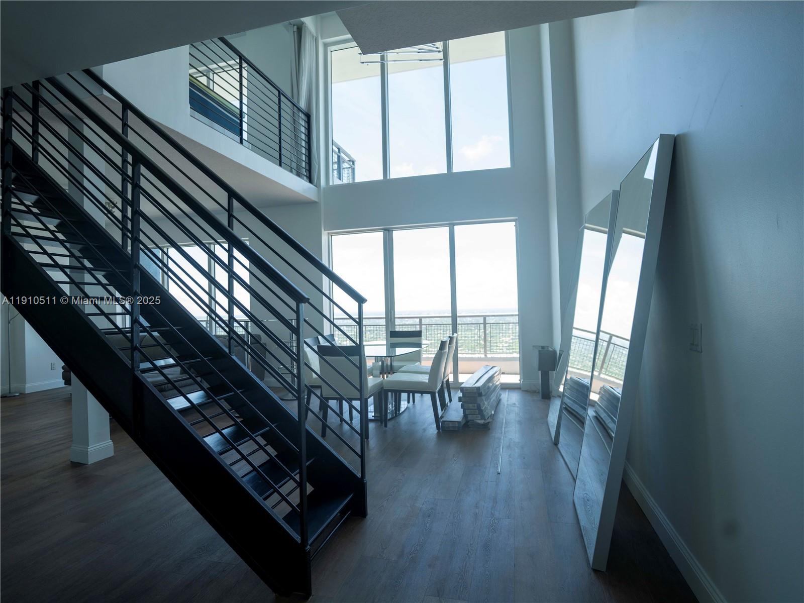 See details 4805 2 / 3 1297 sq. ft. $ 2026-02-02 0 Photo