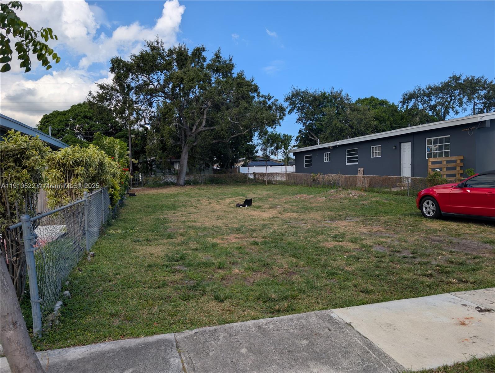 Ver detalles / sq. ft. $ 2025-11-07 0 foto