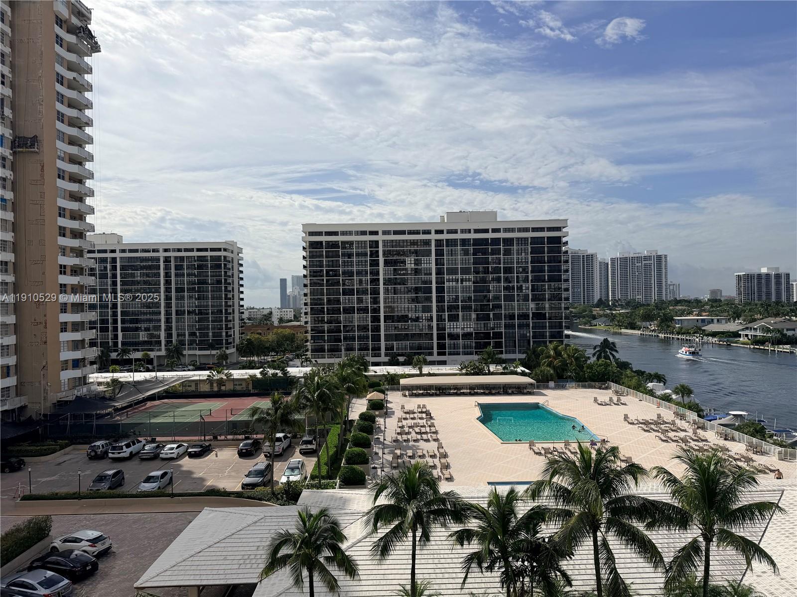 6P 1 / 1 798 sq. ft. $ 2025-11-07 0 Photo