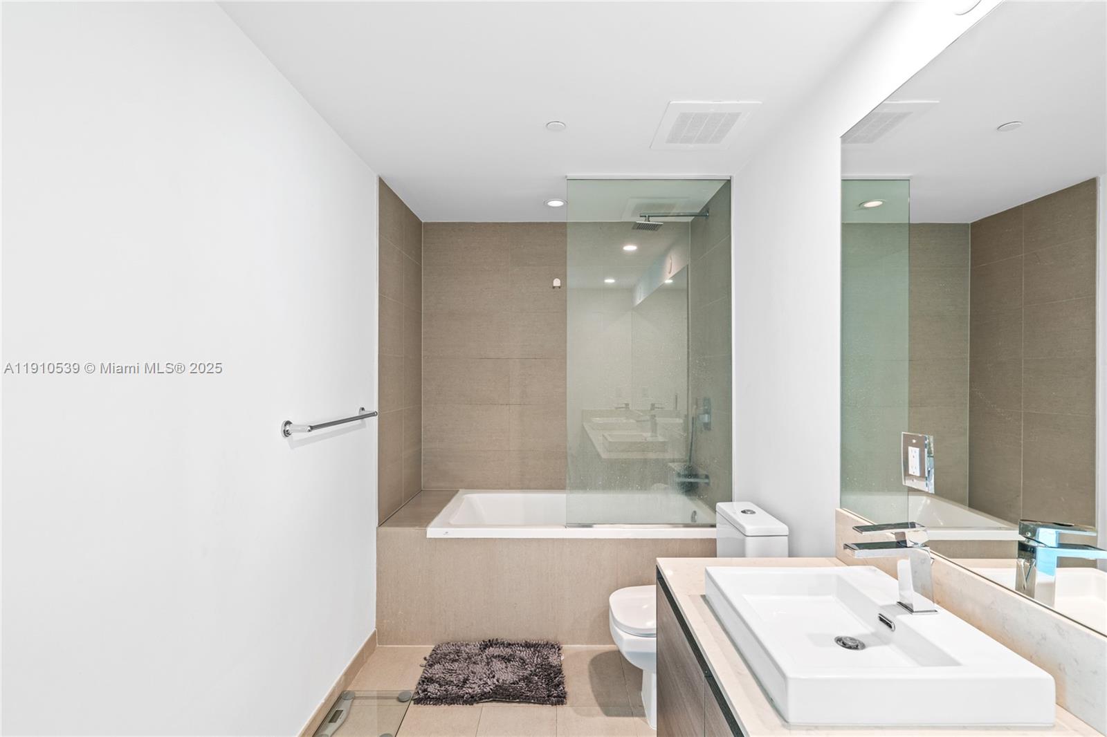 Photo of 1080 Brickell Ave #1502, Miami, Florida, 33131 -