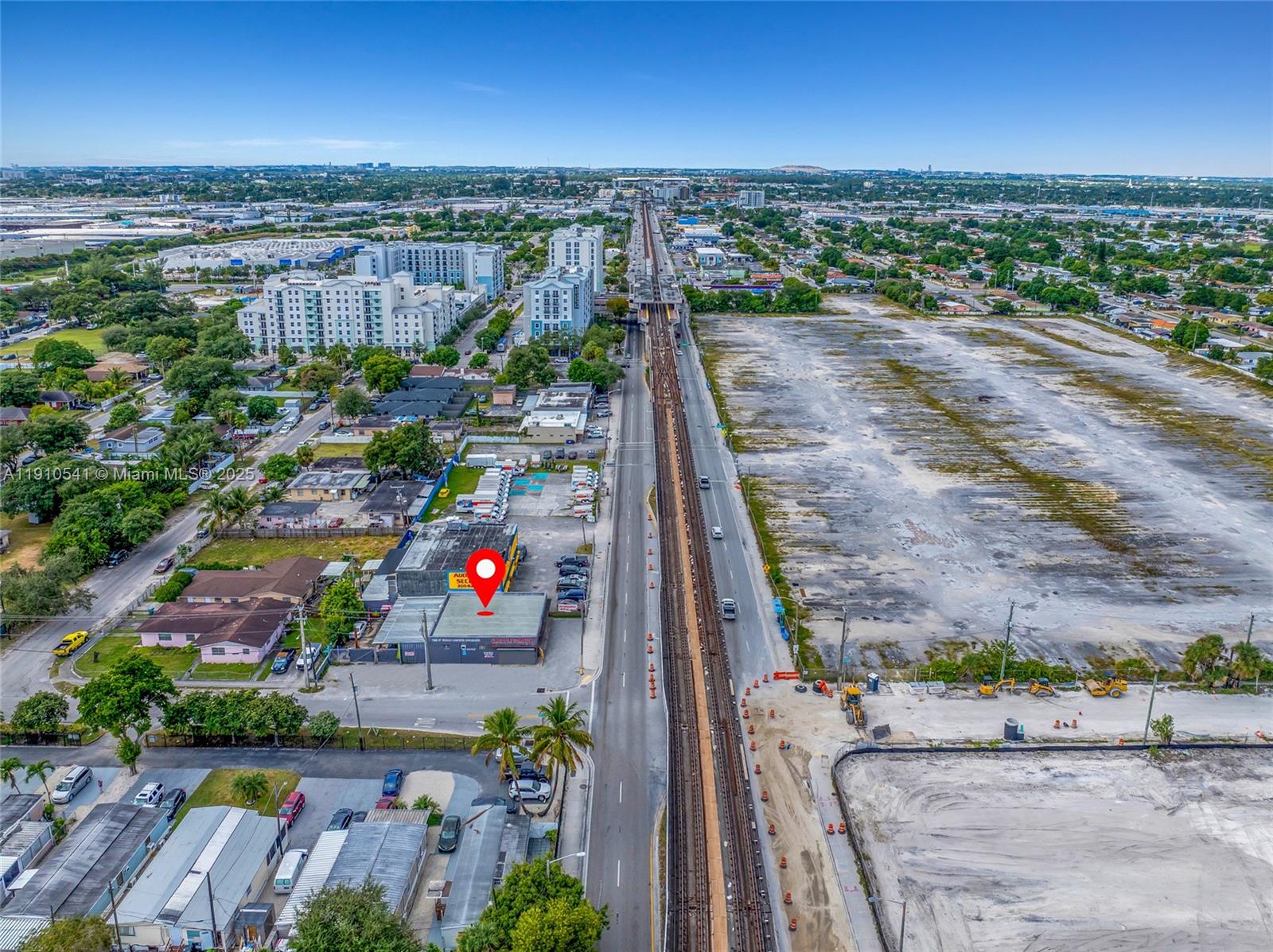   /   кв.футов $ 2025-11-07 0 Фото