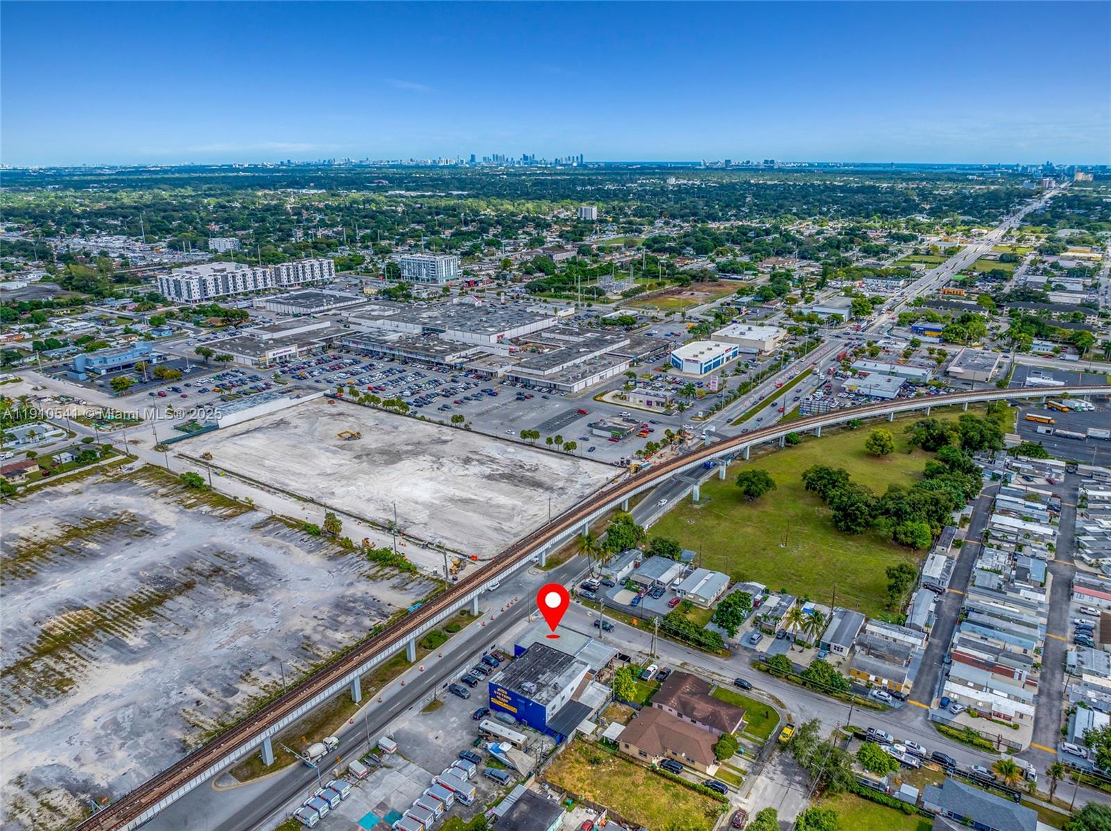   /   кв.футов $ 2025-11-07 0 Фото