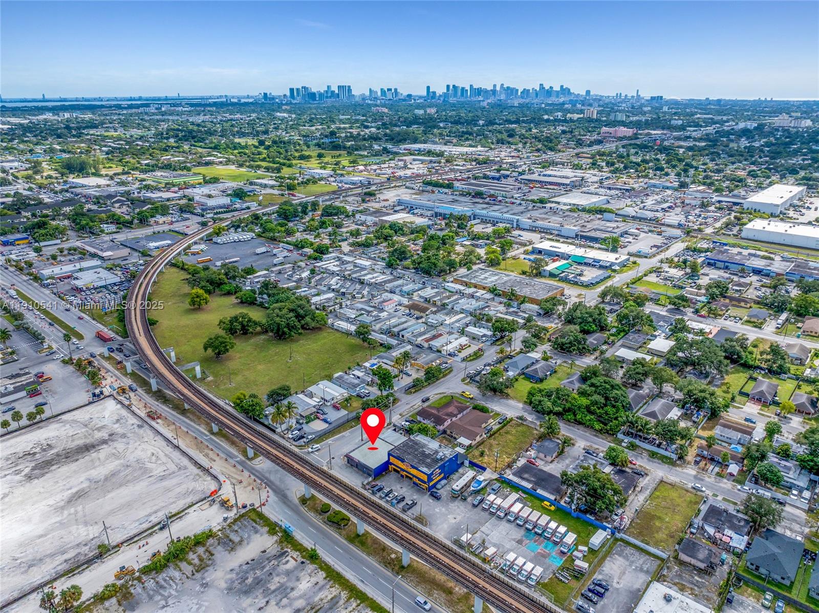   /   кв.футов $ 2025-11-07 0 Фото