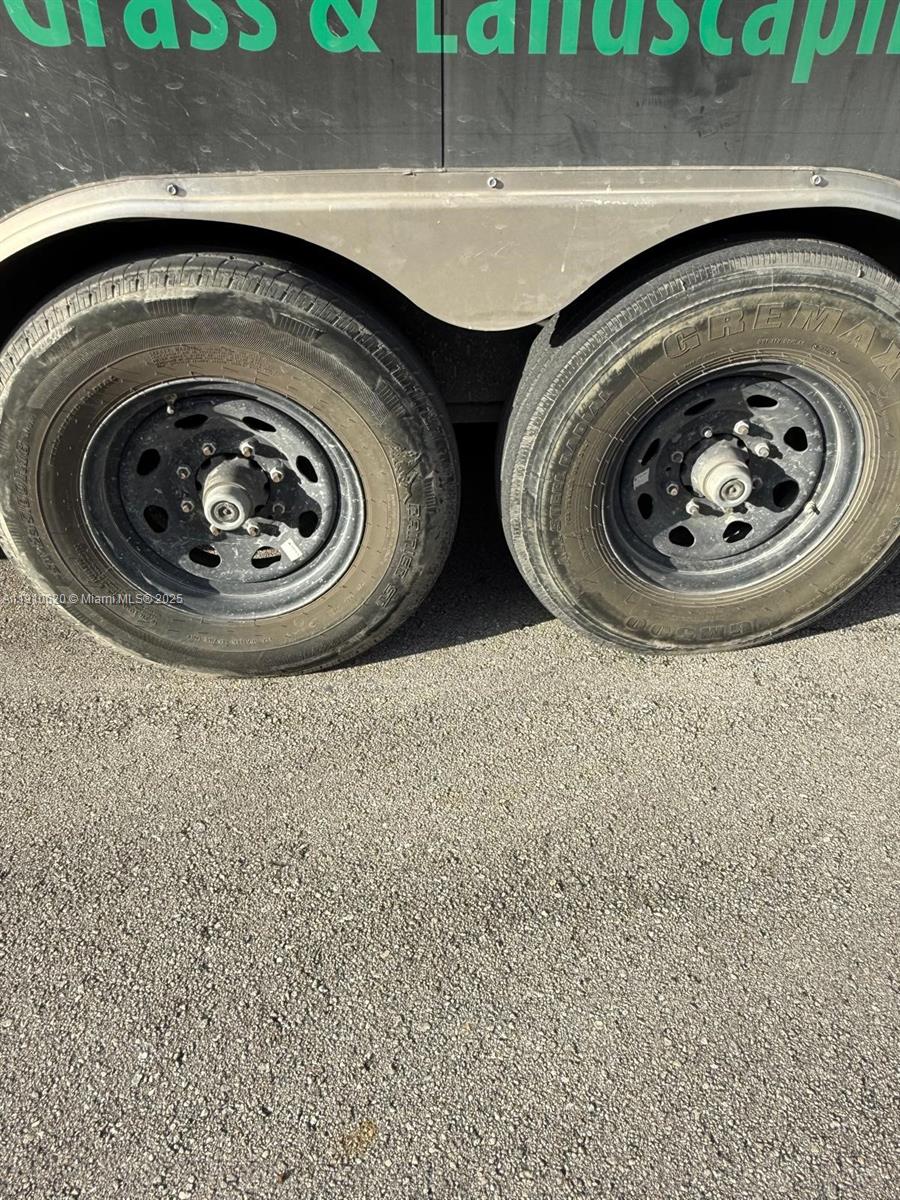 Подробнее / кв.футов $ 2025-11-08 0 Фото