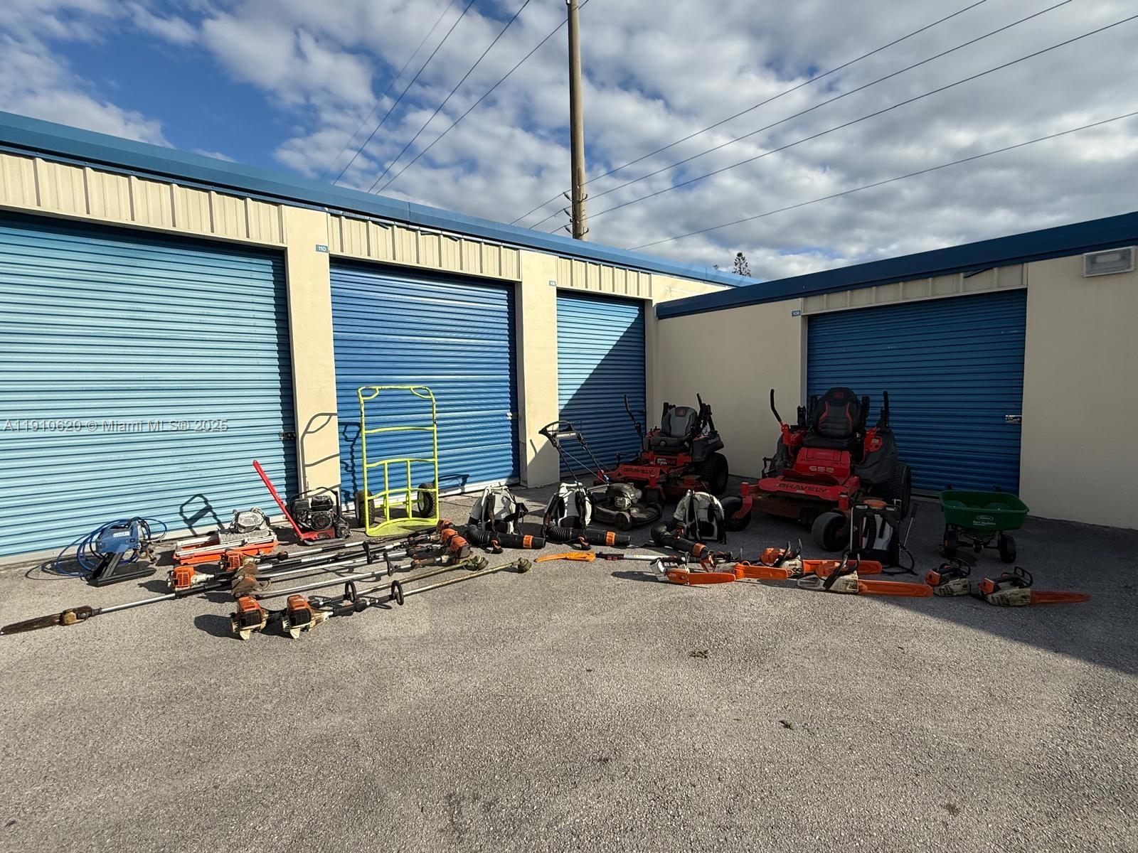 Подробнее / кв.футов $ 2025-11-08 0 Фото