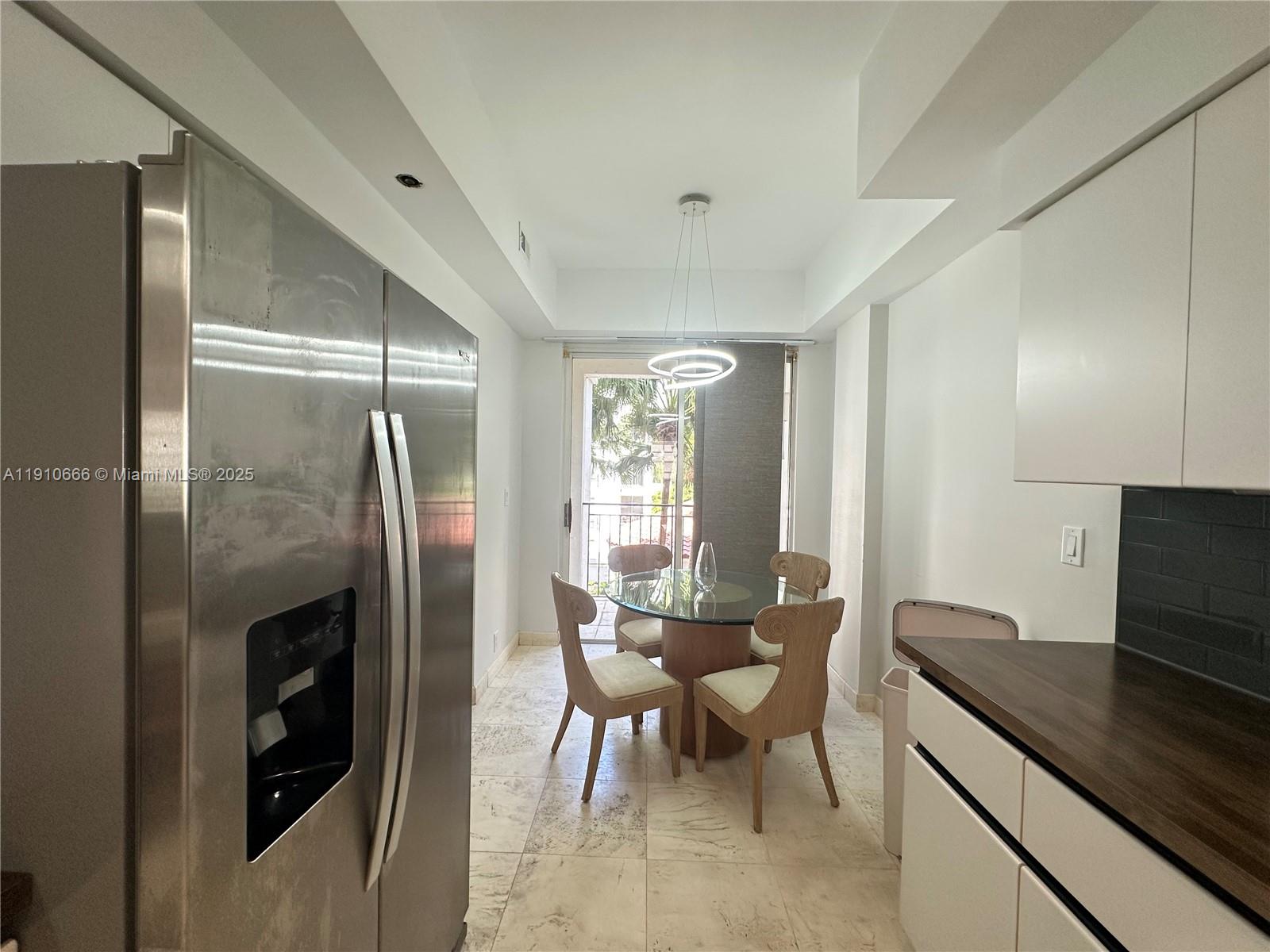 B-303 2 / 2 1820 sq. ft. $ 2025-11-08 0 Photo