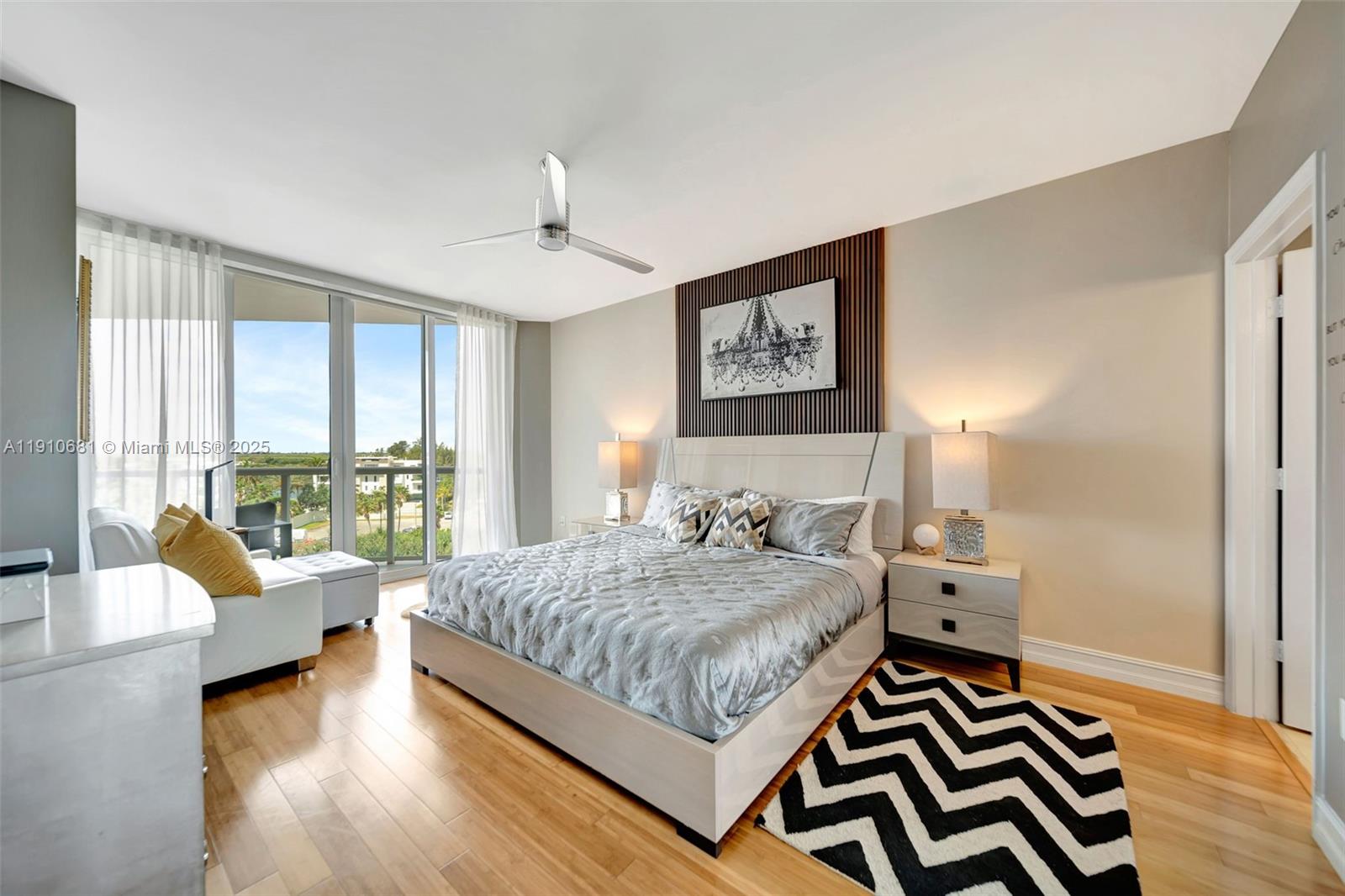 Photo of 6051 Ocean Dr  #603, Hollywood, Florida, 33019 - 