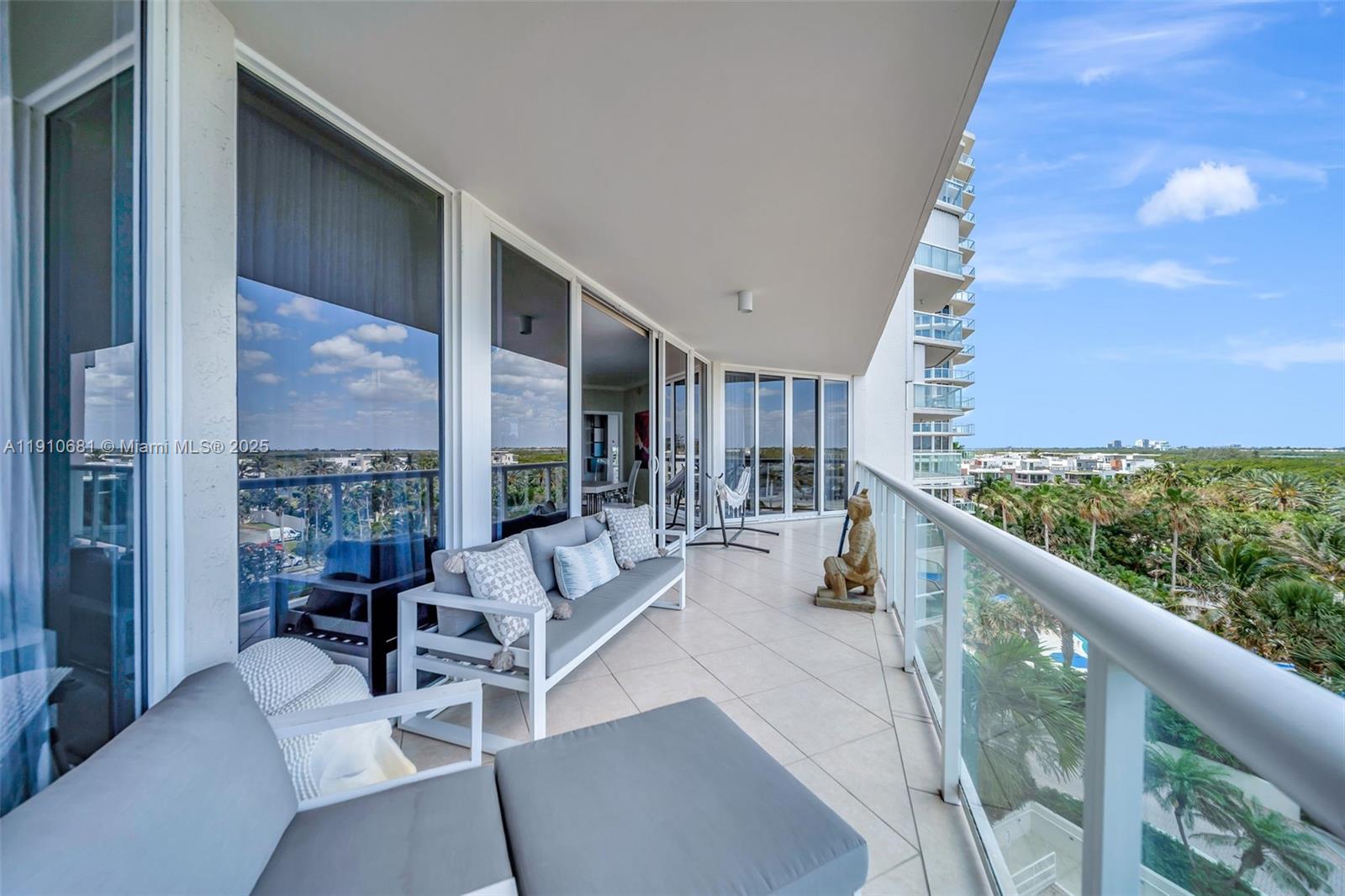 Photo of 6051 Ocean Dr  #603, Hollywood, Florida, 33019 - 