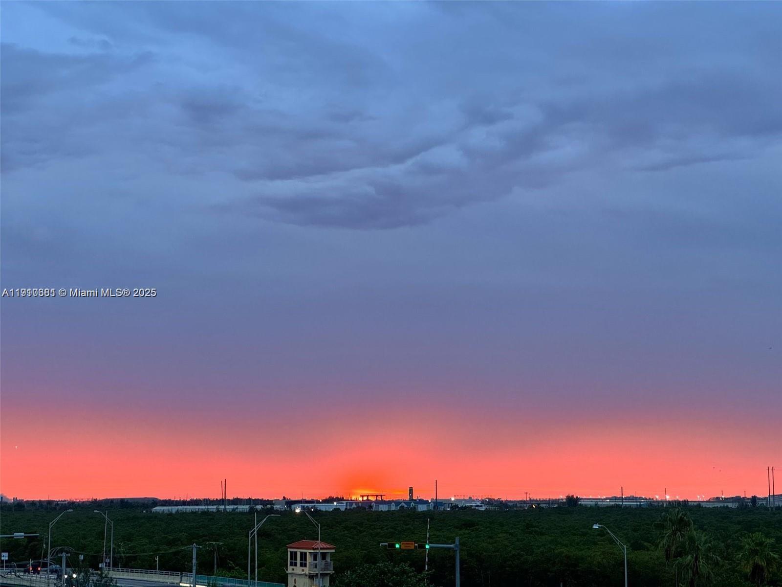 Photo of 6051 Ocean Dr  #603, Hollywood, Florida, 33019 - 